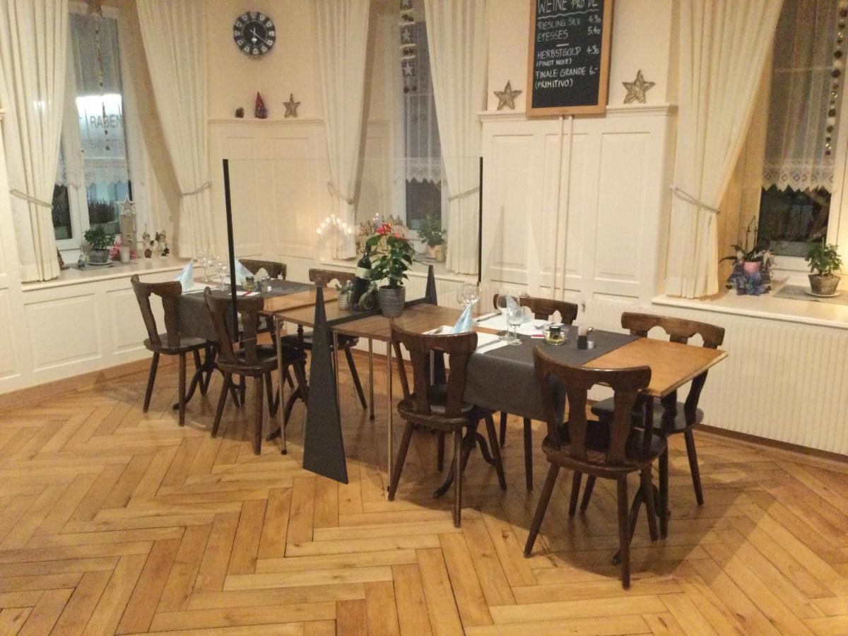 Hotel Restaurant Raben Linthal Exterior photo